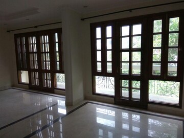 3 BHK Builder Floor For Rent in Defence Colony