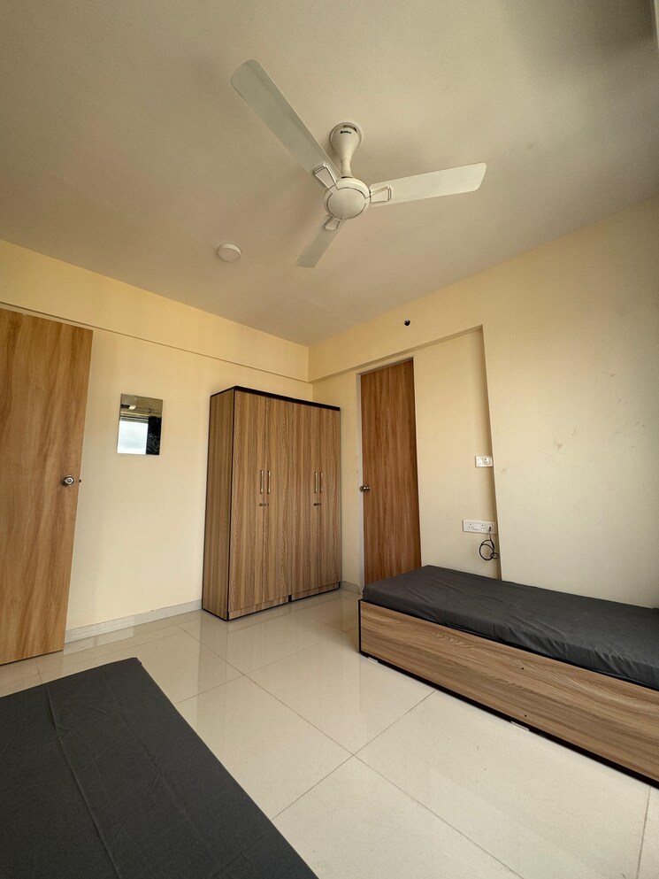 Room, thane east 2 Bedroom 562 Sq.Ft. Apartment In Thane East Thane 8957339