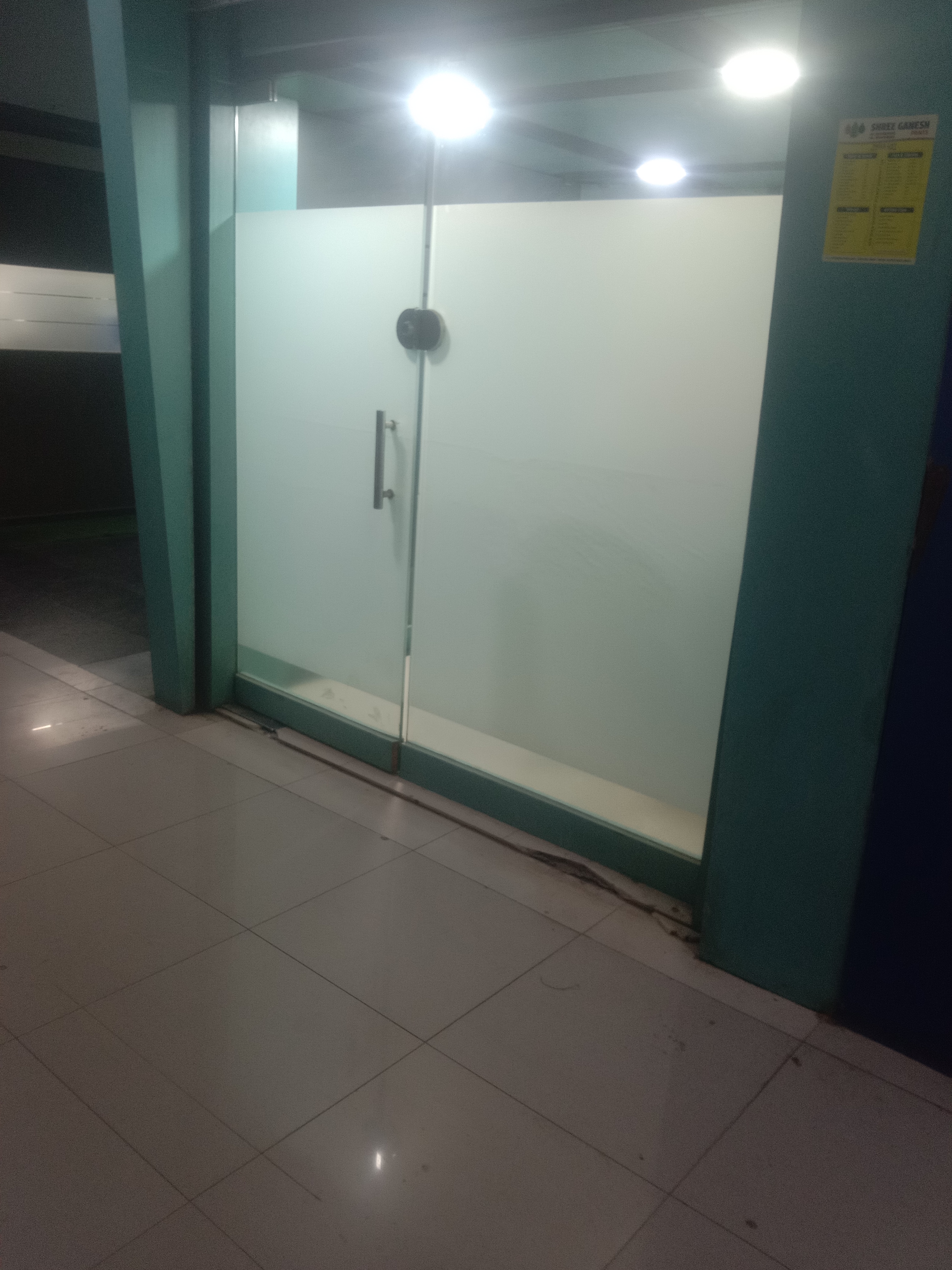 Office Space For Rent in Om Heera Panna Mall