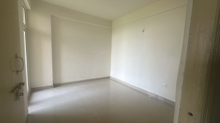 Room, rof-ananda 2.5 Bedroom 745 Sq.Ft. Apartment In Sector 95 Gurgaon 8957372