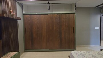 Furnished Amenities in 3 BHK Apartment at Oberoi Realty Esquire, Goregaon East – for Rent