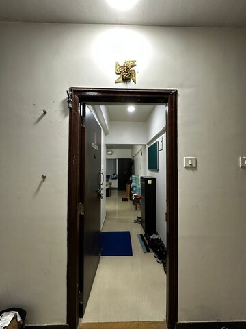Furnished Amenities in 2 BHK Apartment at Kumar Padmalaya, Aundh – for Rent