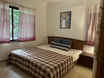 Bedroom in 2 BHK Apartment at Suchidham Complex, Goregaon East – for Rent