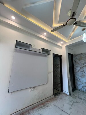 Building Lobby in 2 BHK Builder Floor at Arjan Garh – for Sale