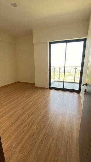 Room in 3 BHK Apartment at M3M Skywalk, Sector 74 – for Sale