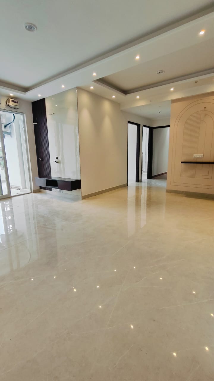 2.5 BHK 1170 Sq.Ft. Apartment in Ajnara Le Garden