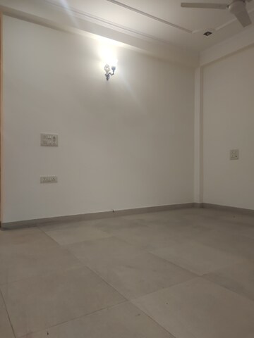 Room in 2 BHK Builder Floor at East Of Kailash – for Rent