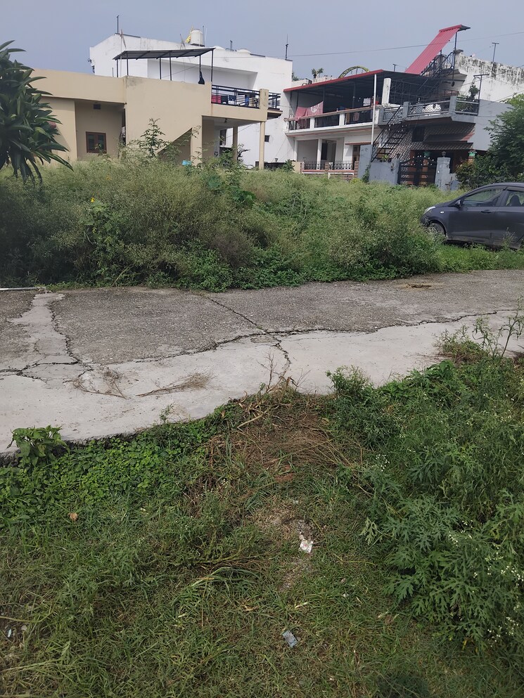 Garden, shyampur  180 Sq.Yd. Plot In Shyampur Dehradun 8957502