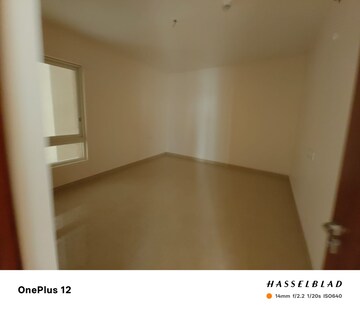 Room in 3 BHK Apartment at Aurobindo Kohinoor, Serilingampally – for Sale