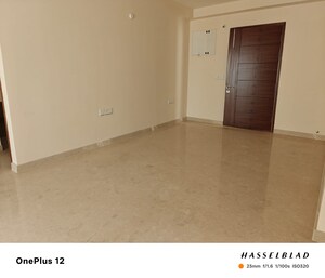 Room in 3 BHK Apartment at Aurobindo Kohinoor, Serilingampally – for Sale