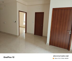 Room in 3 BHK Apartment at Aurobindo Kohinoor, Serilingampally – for Sale