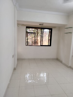 Room in 1 BHK Apartment at Kshitij CHS, Goregaon East – for Sale