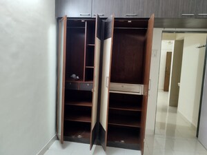 Furnished Amenities in 1 BHK Apartment at Kshitij CHS, Goregaon East – for Sale