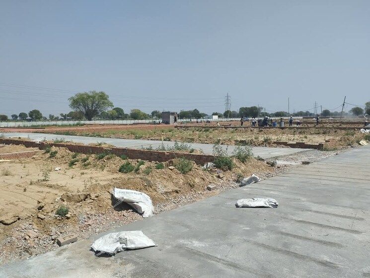 undefined, gaur-city-2  93 Sq.Yd. Plot In Gaur City 2 Greater Noida 8957555