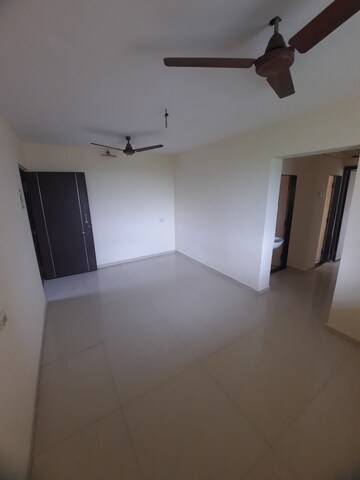 1 BHK Apartment For Rent in Raj Residency Kasarvadavali, Kasarvadavali