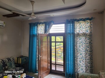 Living Room in 3 BHK Independent House at Sector 67 – for Rent