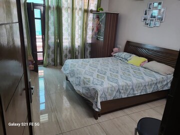 Bedroom in 3 BHK Independent House at Sector 67 – for Rent