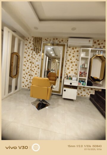 Living Room in  Showroom at Gomti Nagar – for Rent