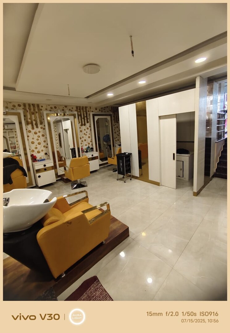 Living Room, gomti nagar Commercial Showroom 2152 Sq.Ft. In Gomti Nagar Lucknow 8957591