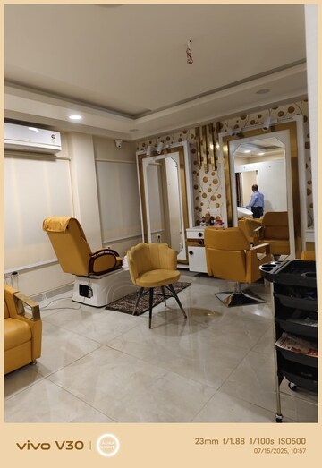  Showroom For Rent in Gomti Nagar