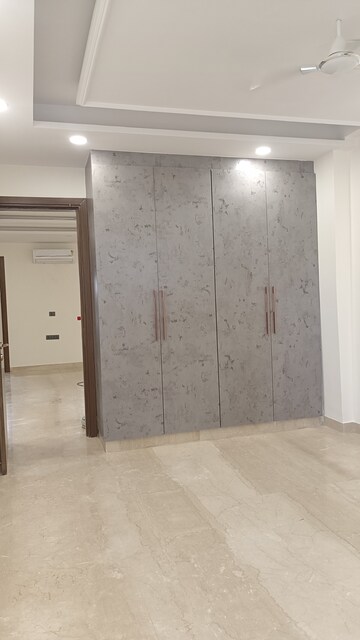 Room in 3 BHK Builder Floor at New Rajinder Nagar – for Sale