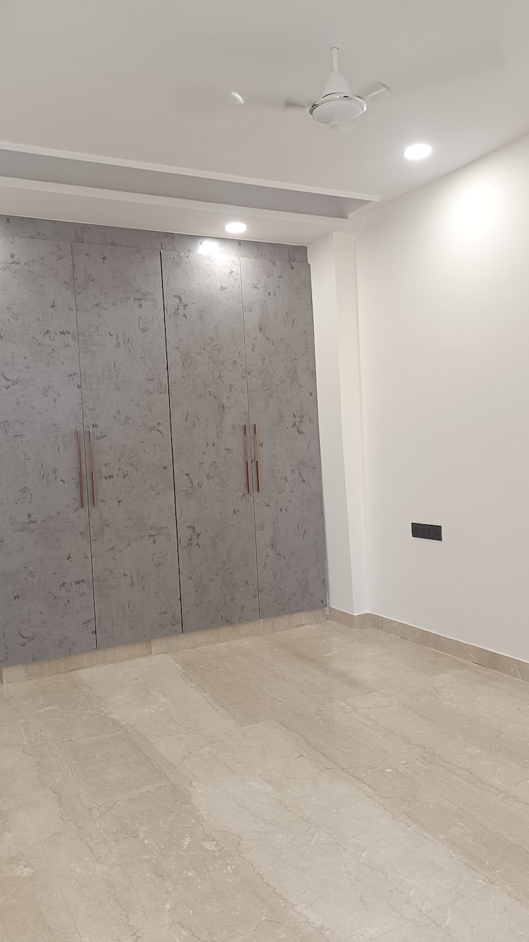 Room, new rajinder nagar 3 Bedroom 1152 Sq.Ft. Builder Floor In New Rajinder Nagar Delhi 8957585