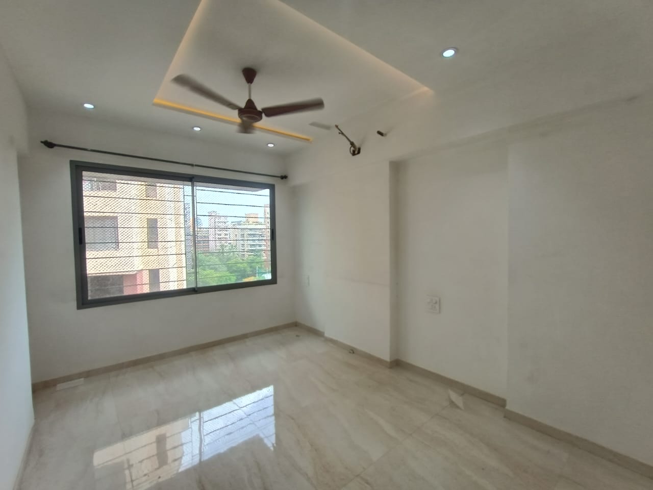 2 BHK + Servant Room Apartment For Rent in RNA Continental