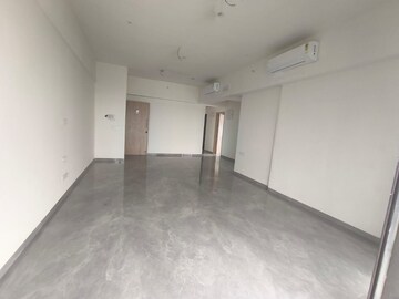Room in 3 BHK Apartment at Hubtown Seasons, Chembur – for Rent