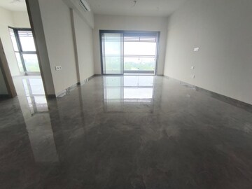 Room in 3 BHK Apartment at Hubtown Seasons, Chembur – for Rent