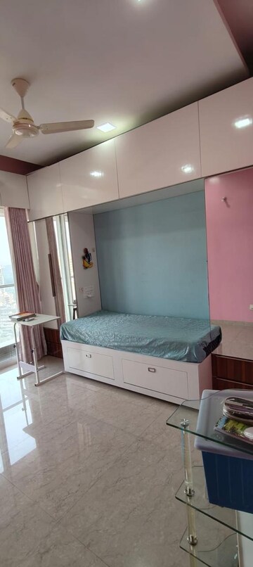 Master Bedroom in 2 BHK Apartment at JP Decks, Goregaon East – for Rent