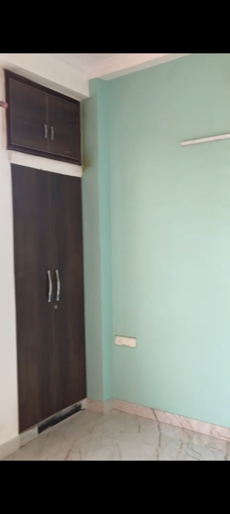 Room, sector 46 2 Bedroom 108 Sq.Yd. Independent House In Sector 46 Faridabad 8957603