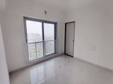 Room in 1 BHK Apartment at Vaibhav Eastern Groves, Vikhroli East – for Rent