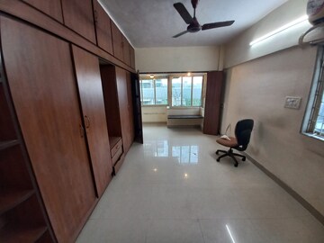 Bedroom in 3 BHK Apartment at Juhu – for Rent