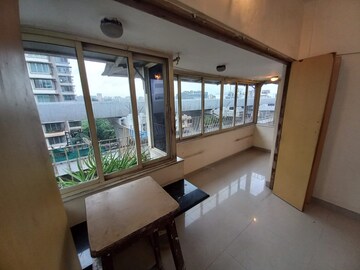 Bedroom in 3 BHK Apartment at Juhu – for Rent