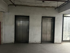 Room in  Office Space at Sector 63 – for Sale