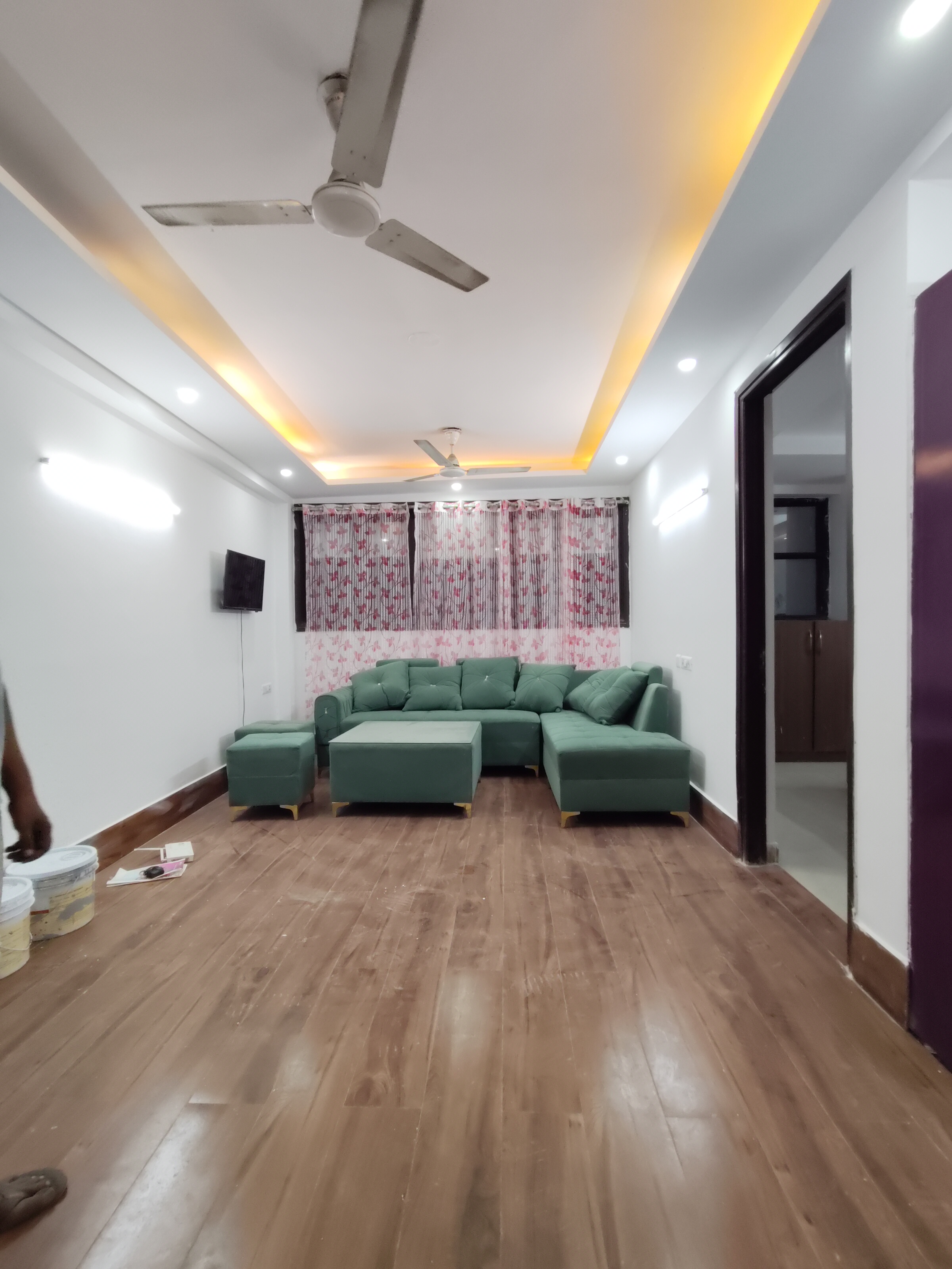 2 BHK Builder Floor For Rent in Paryavaran Complex