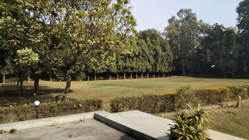 Plot Area in 3.5 BHK Villa at Vasant Kunj – for Rent
