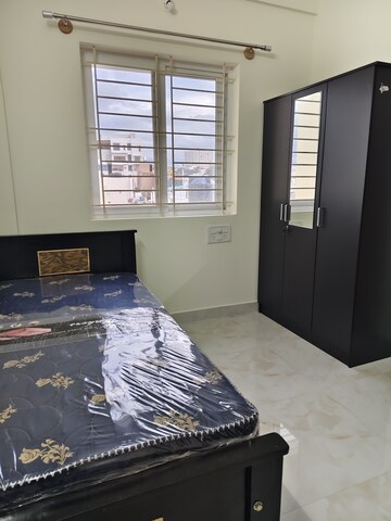 Bedroom in 1 RK Apartment at Halasuru – for Rent