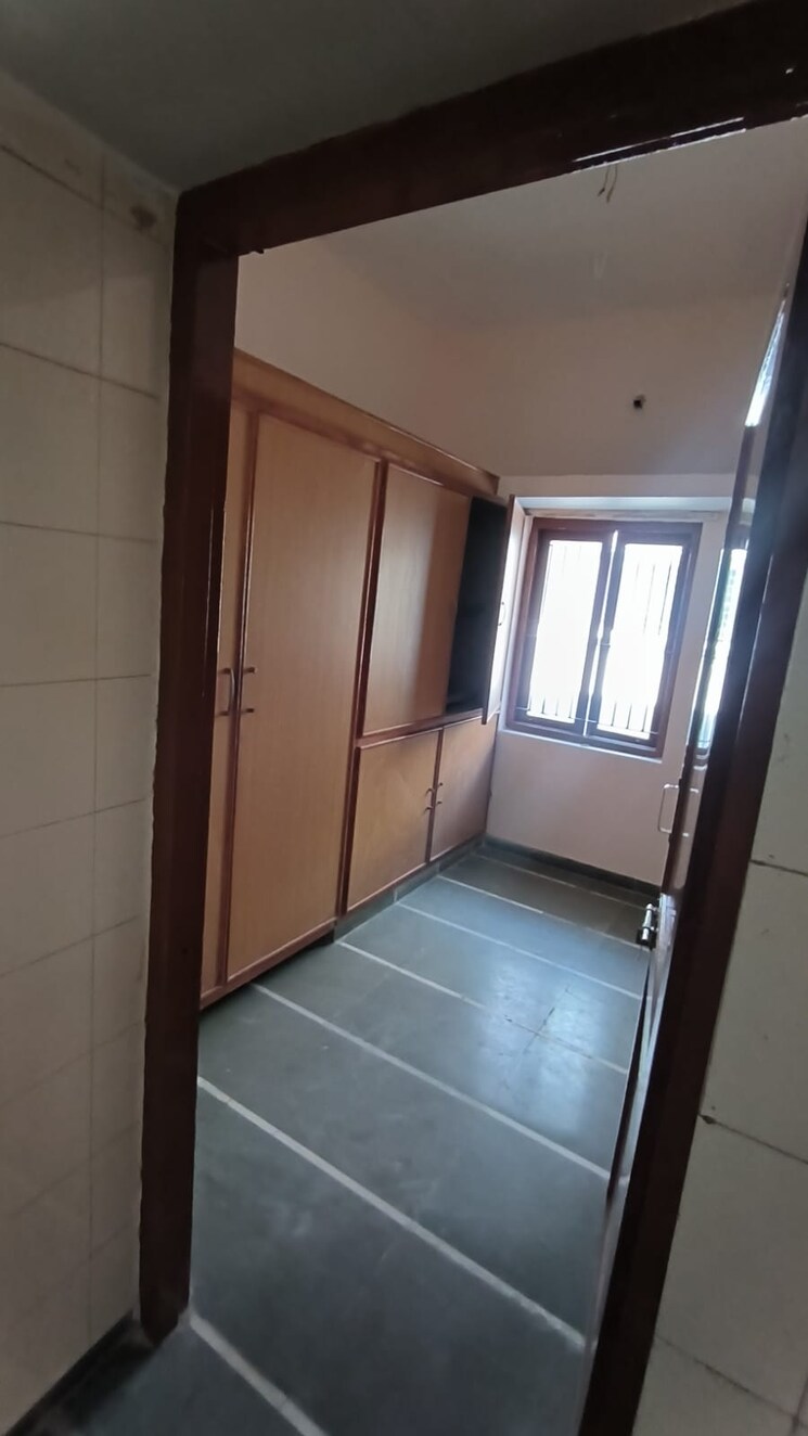 Bathroom, akhbar nagar 2 Bedroom 150 Sq.Yd. Builder Floor In Akhbar Nagar Ahmedabad 8957649