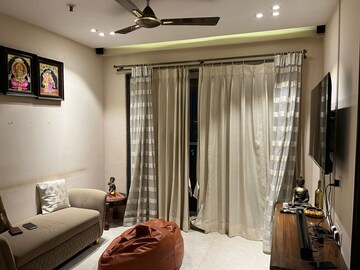 Team Area in 2 BHK Apartment at Srishti Harmony 3 Phase 1, Andheri East – for Rent