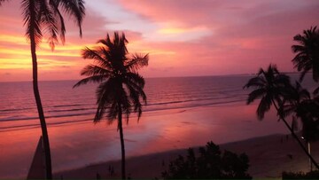 3 BHK Apartment – Garden View at Sea Breeze Building Juhu, Juhu - for Sale