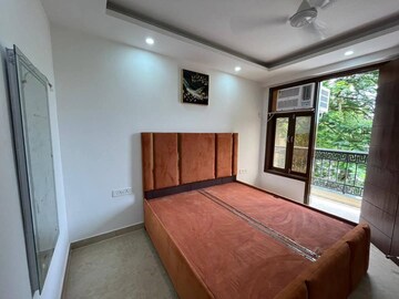 Master Bedroom in 2 BHK Builder Floor at Saket – for Rent