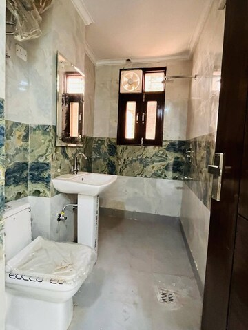 Bathroom in 2 BHK Builder Floor at Saket – for Rent