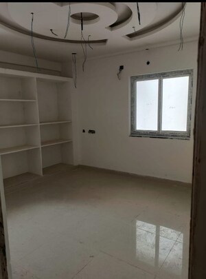 Room in 2 BHK Apartment at Balaji Paradise Apartments Vizag, Sujatha Nagar – for Sale
