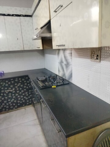 Kitchen in 2.5 BHK Builder Floor at Ramesh Nagar – for Rent