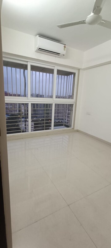 Room in 2 BHK Apartment at Gurukrupa Ghanshyam, Pant Nagar – for Rent
