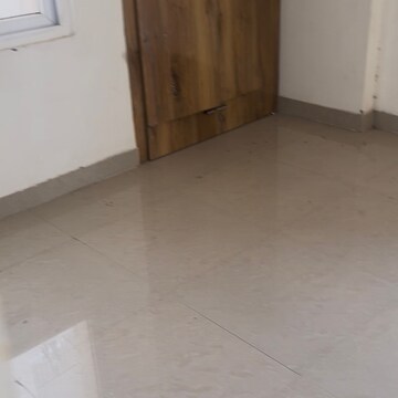 Room in 2 BHK Apartment at Antriksh Golf City, Sector 150 – for Rent