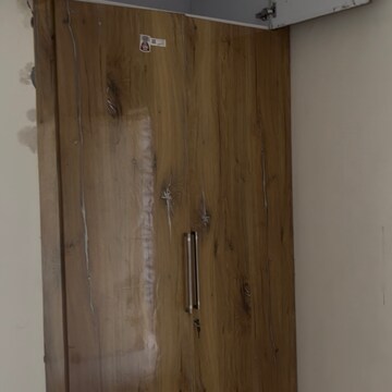 Furnished Amenities in 2 BHK Apartment at Antriksh Golf City, Sector 150 – for Rent