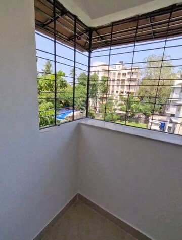 Balcony in 3 BHK Apartment at Rose Sadan Apartment, Bandra West – for Rent