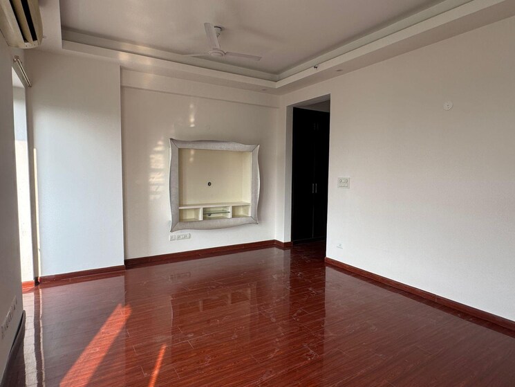 Room, tgb-meghdutam 4 Bedroom 3350 Sq.Ft. Apartment In Sector 50 Noida 8957707